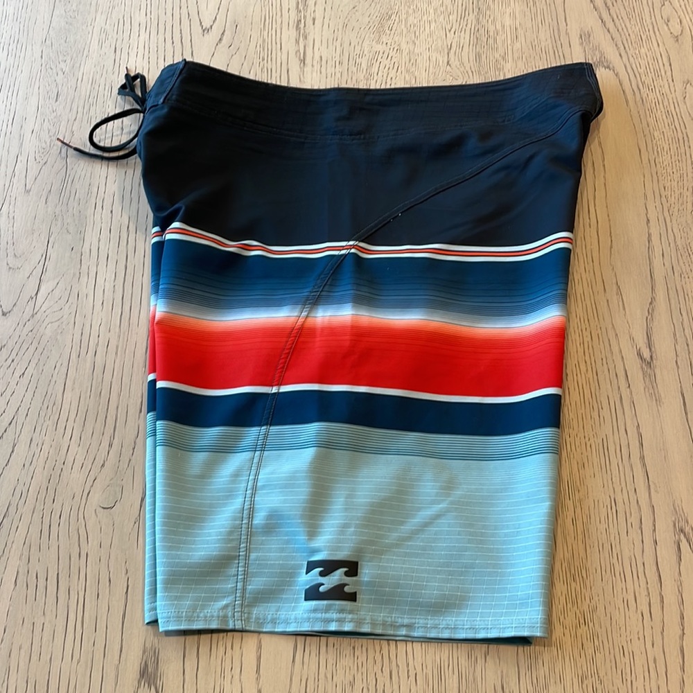 Men’s Billabong Platinum X Boardshorts - Picture 5 of 6